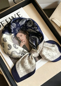 Square Scarf 43