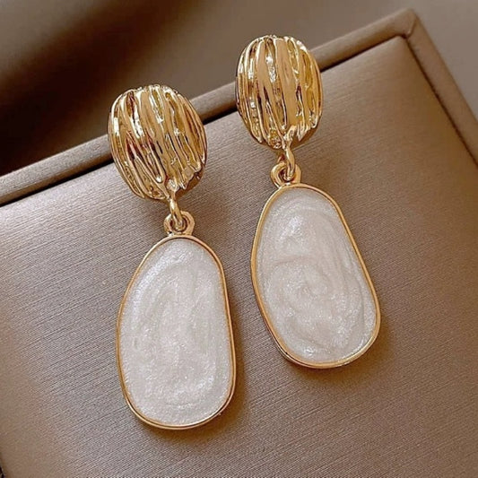 Minority Popular Online Celebrity Explosions Earrings