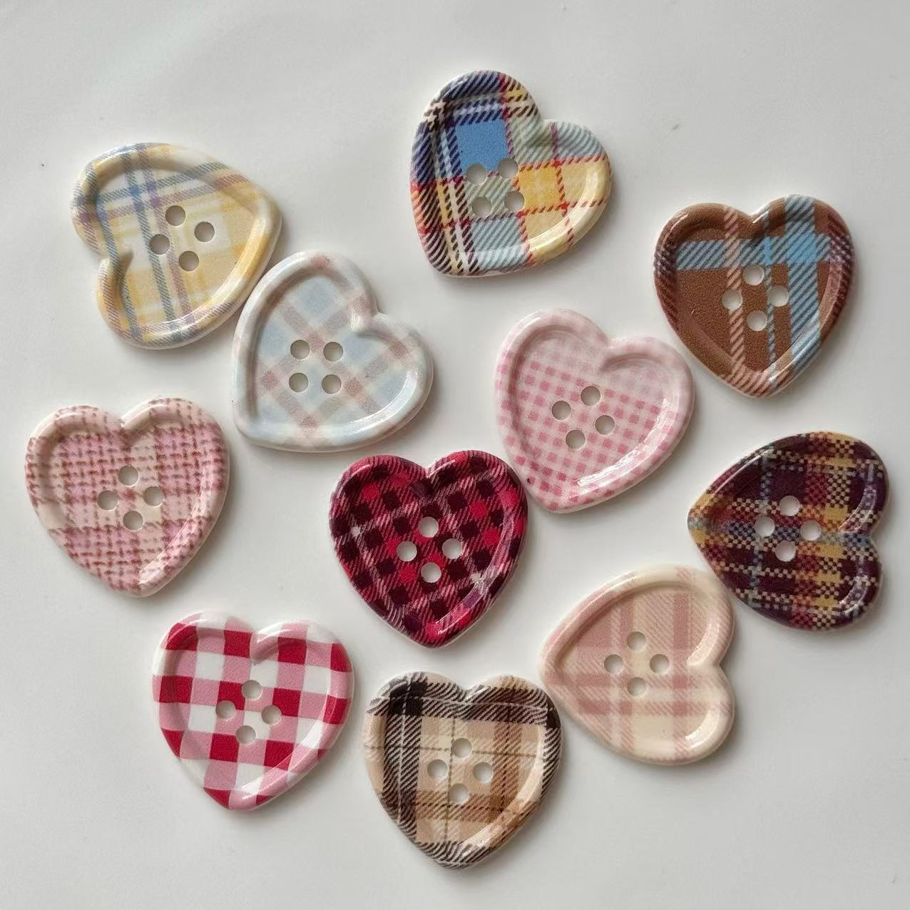 Cute Style Plaid Heart Button