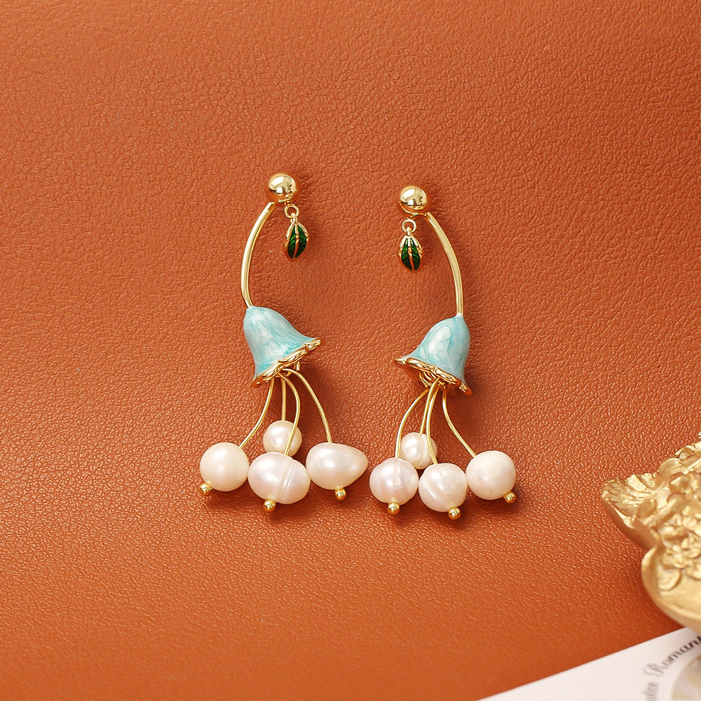 Natural Baroque Pearl Ear Studs Fashion High Sense