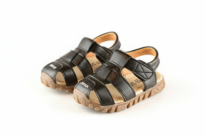 Tendon Shield: Closed-Toe Tendon-Bottom Boys’ Sandals