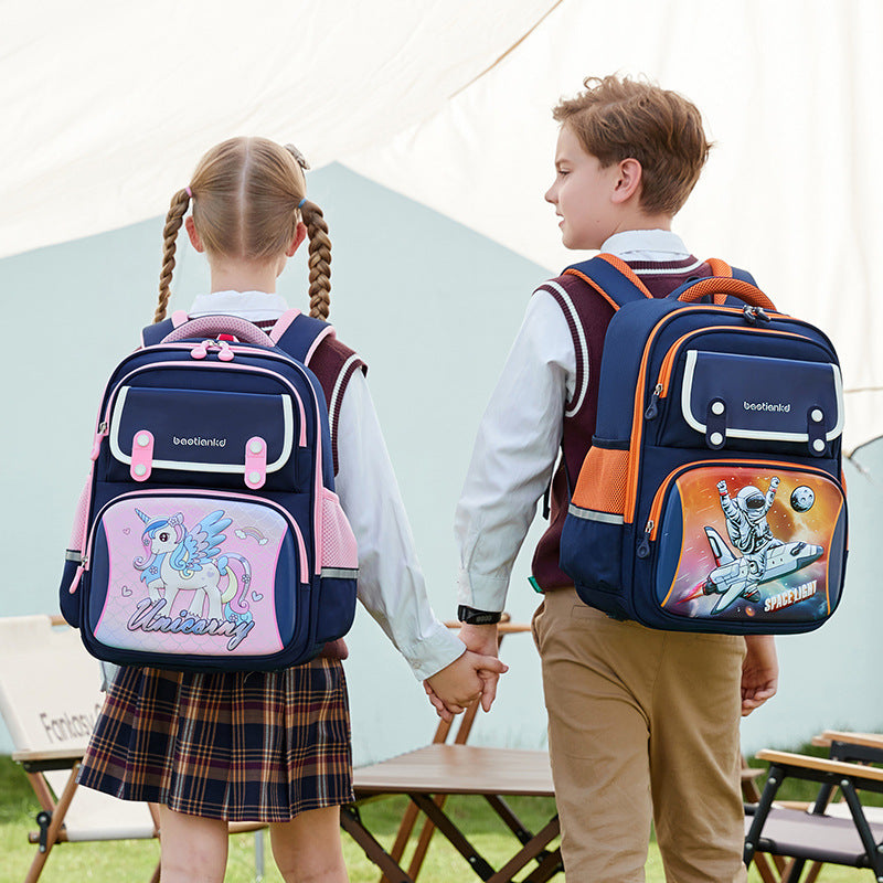 The Cloud Cartoon: Large-Capacity Lightweight Cartoon Backpack