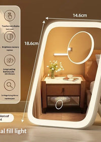 Dimmable Magnifying Glass