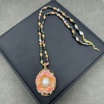 New Natural Tourmaline Inlaid Pearl Flower-shaped Suit