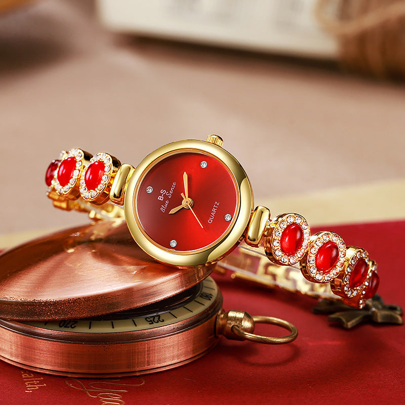 Women's Bracelet Round Dial Diamond Advanced Quartz Watch