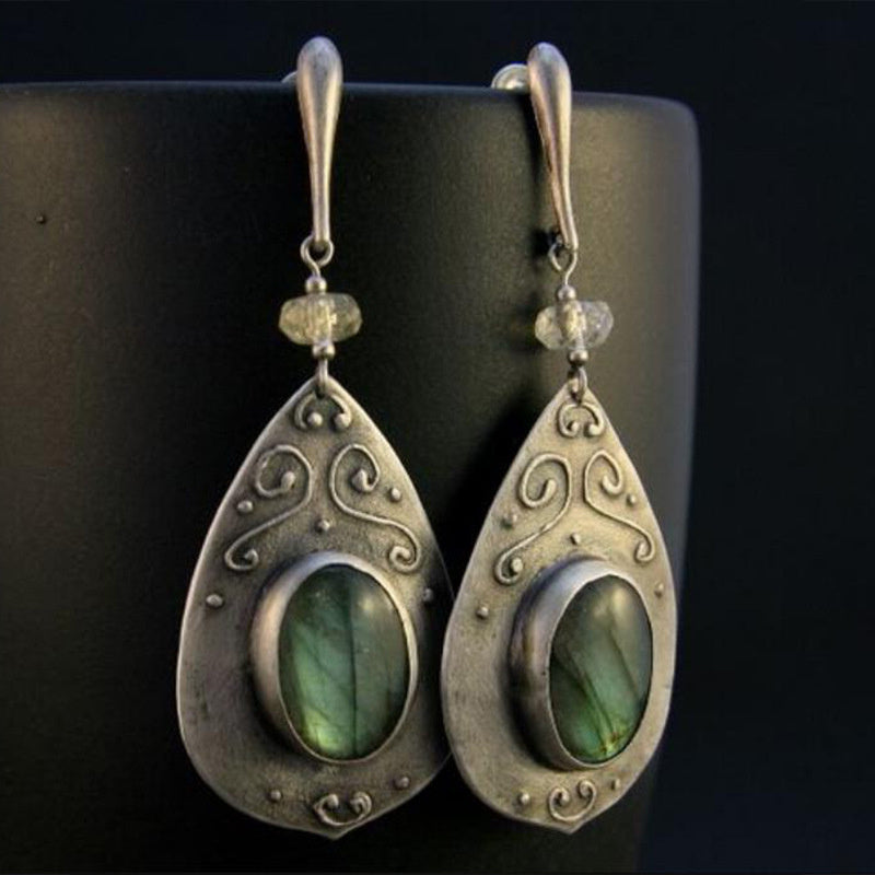 Artistic Retro Stylish Water Drop Emerald Earrings Eardrops