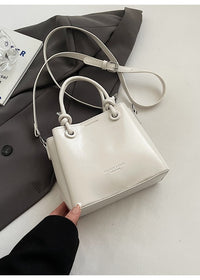 White Without Pendant